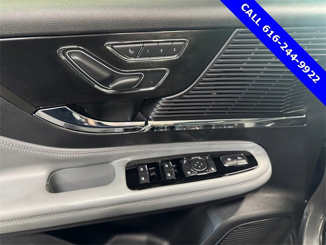 Used 2022 Lincoln Corsair Reserve w/ Elements Package image 13