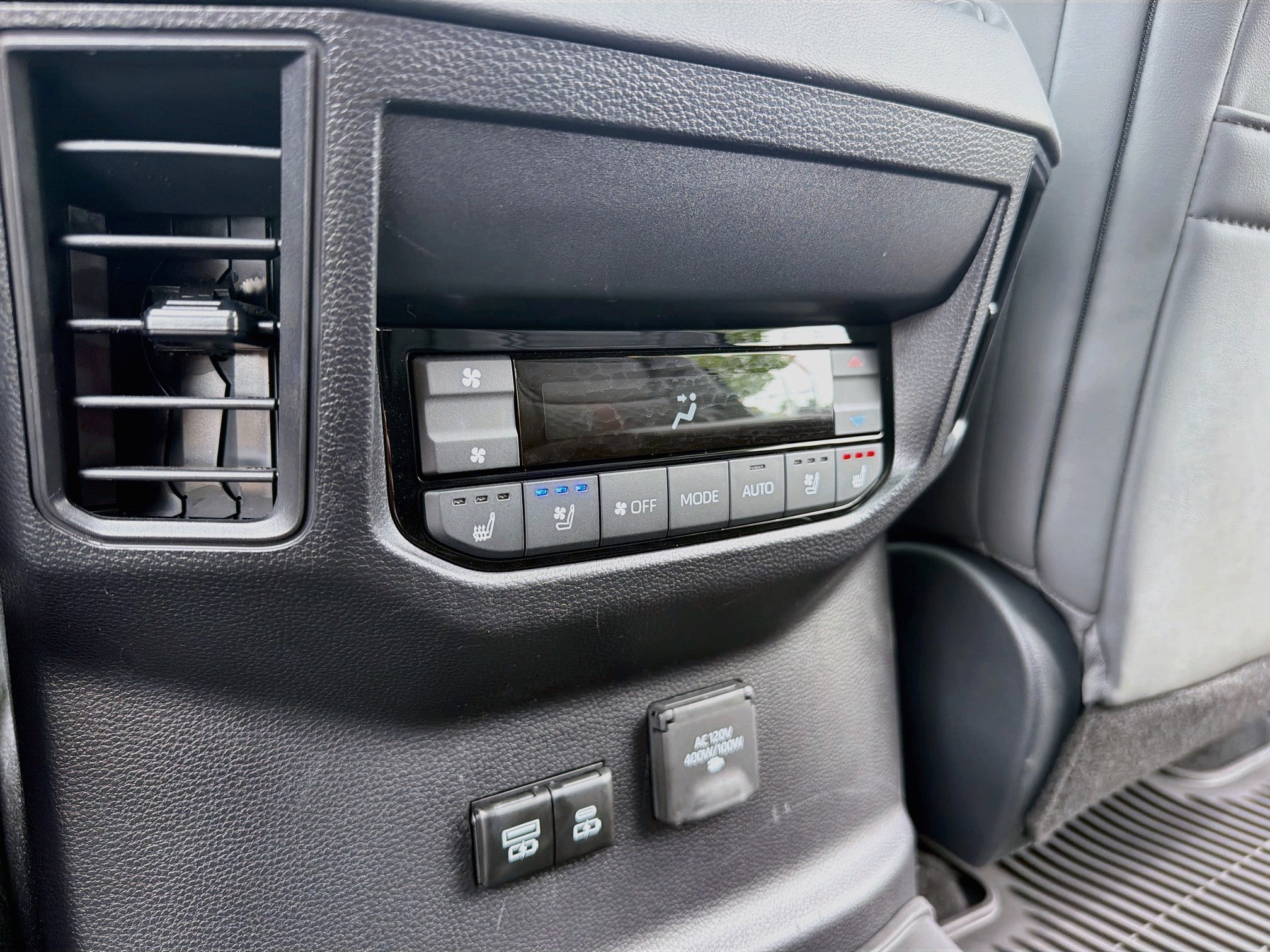 Certified 2026 Toyota Sequoia Capstone AWD/4WD image 22