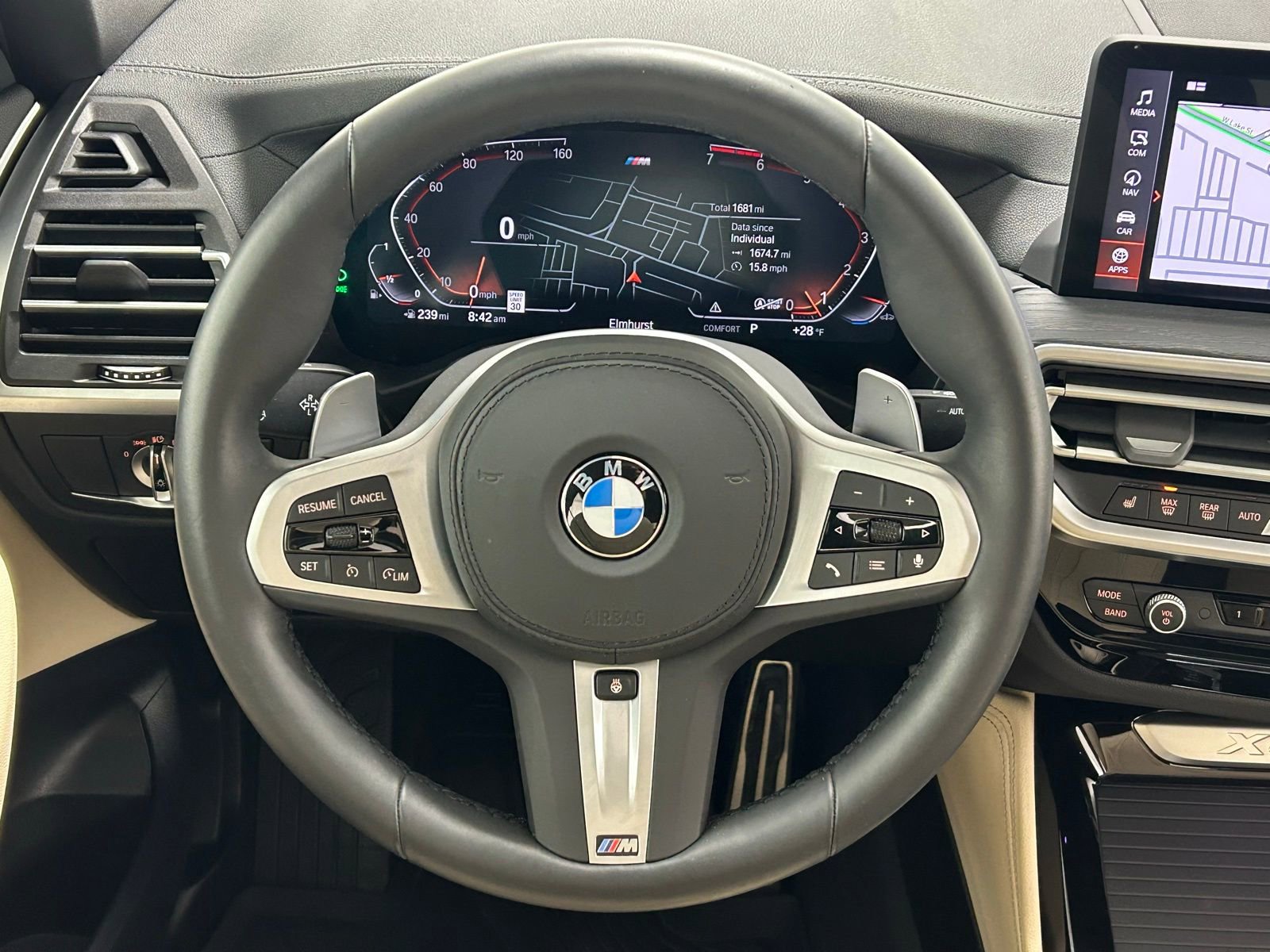 Used 2025 BMW X4 xDrive30i w/ M Sport Package image 12