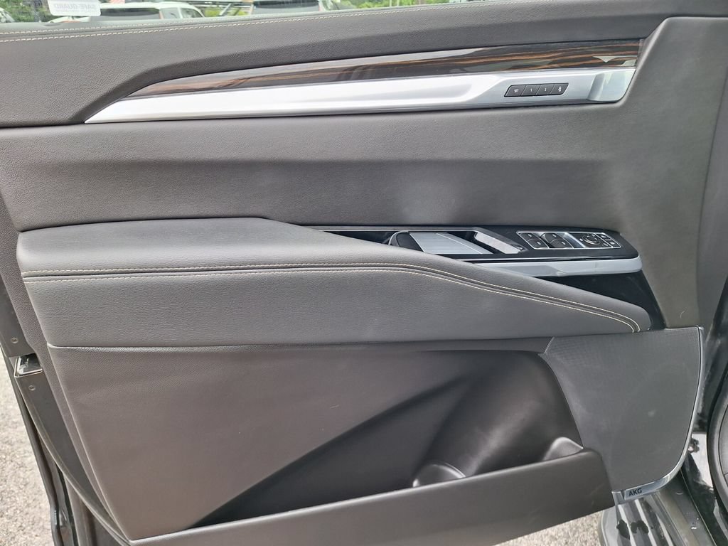 Certified 2025 Cadillac Escalade Premium Luxury AWD/4WD image 34