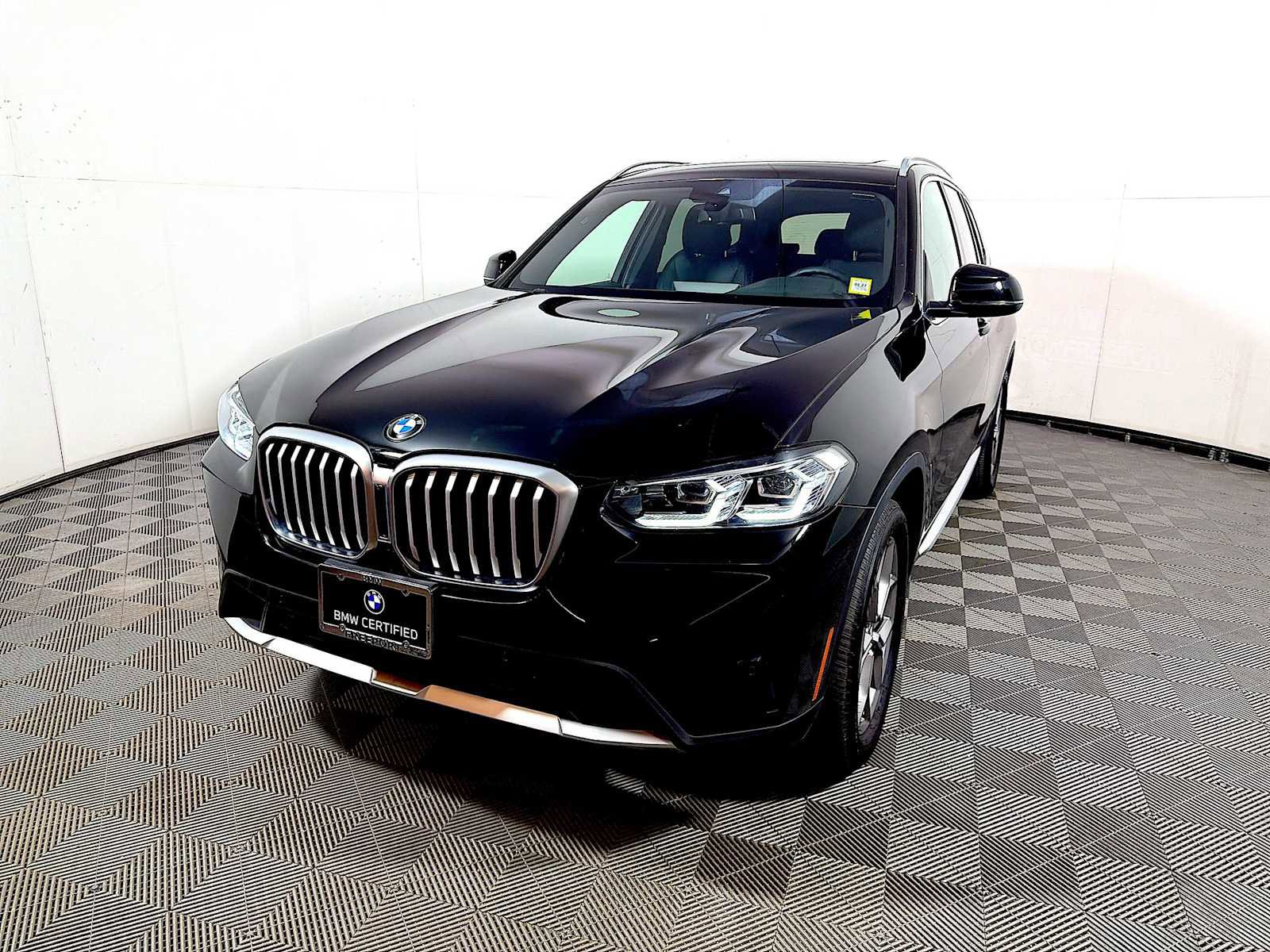 Certified 2023 BMW X3 xDrive30i w/ Convenience Package AWD/4WD image 3