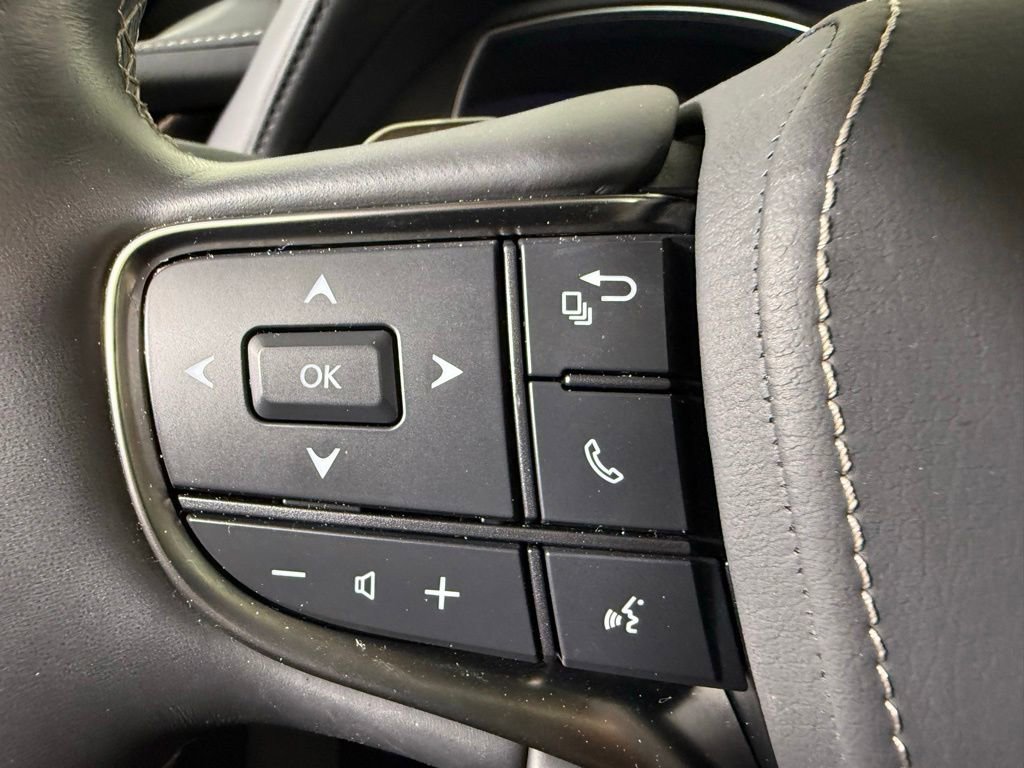 Used 2022 Lexus LS 500 w/ Interior Upgrade Package RWD image 26