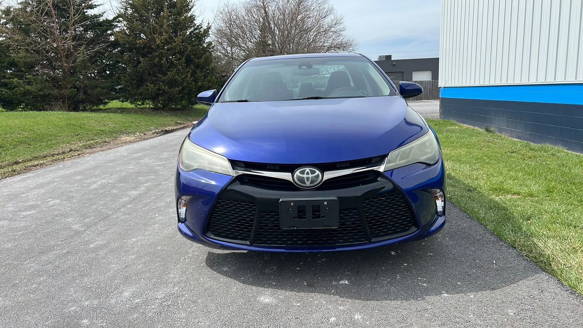 Used 2015 Toyota Camry XSE w/ Advanced Technology Package FWD image 2