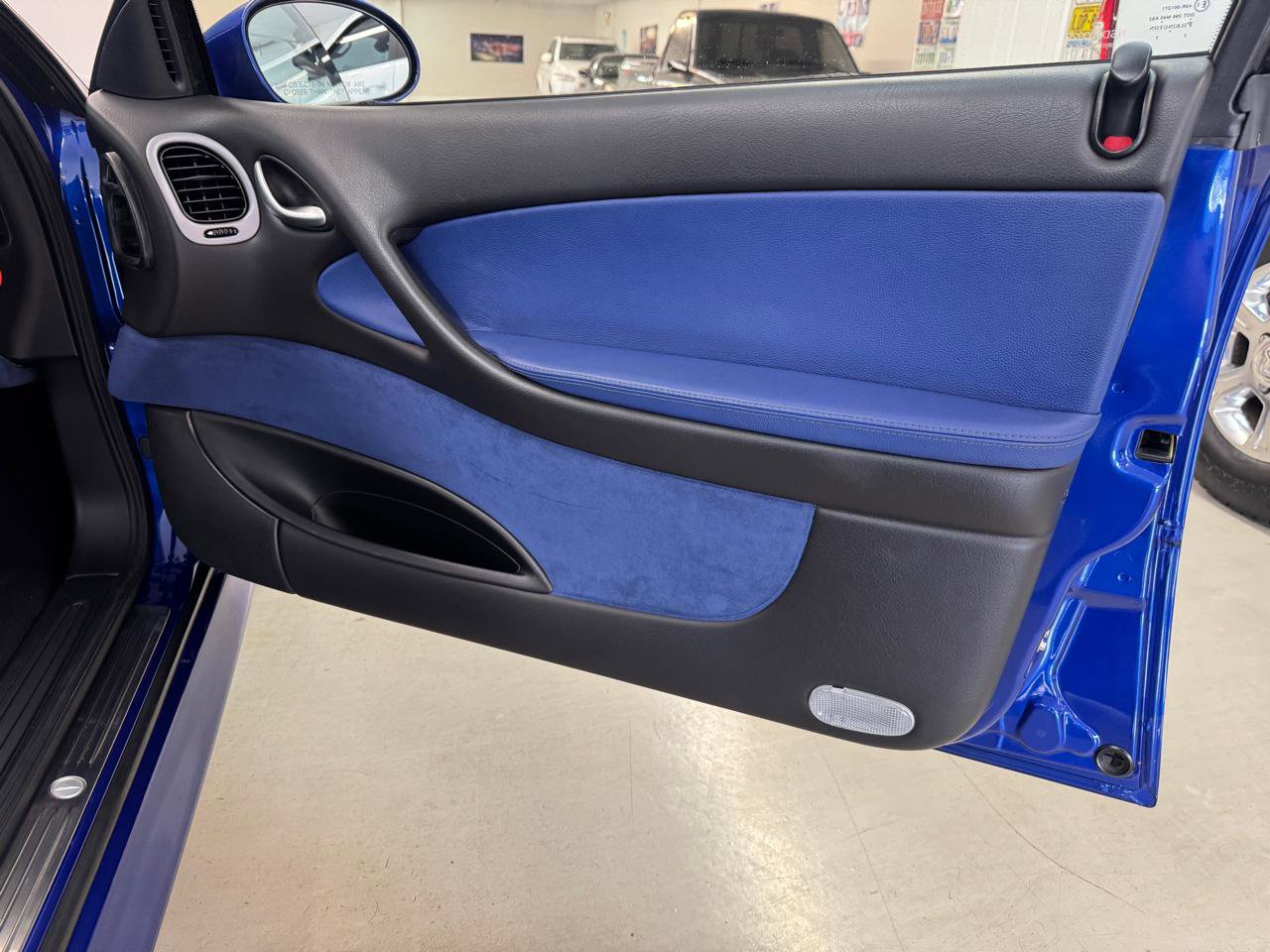 Used 2005 Pontiac GTO image 10