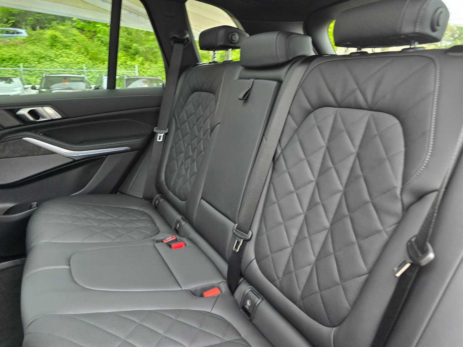 Used 2026 BMW X5 xDrive50e w/ M Sport Package AWD/4WD image 17