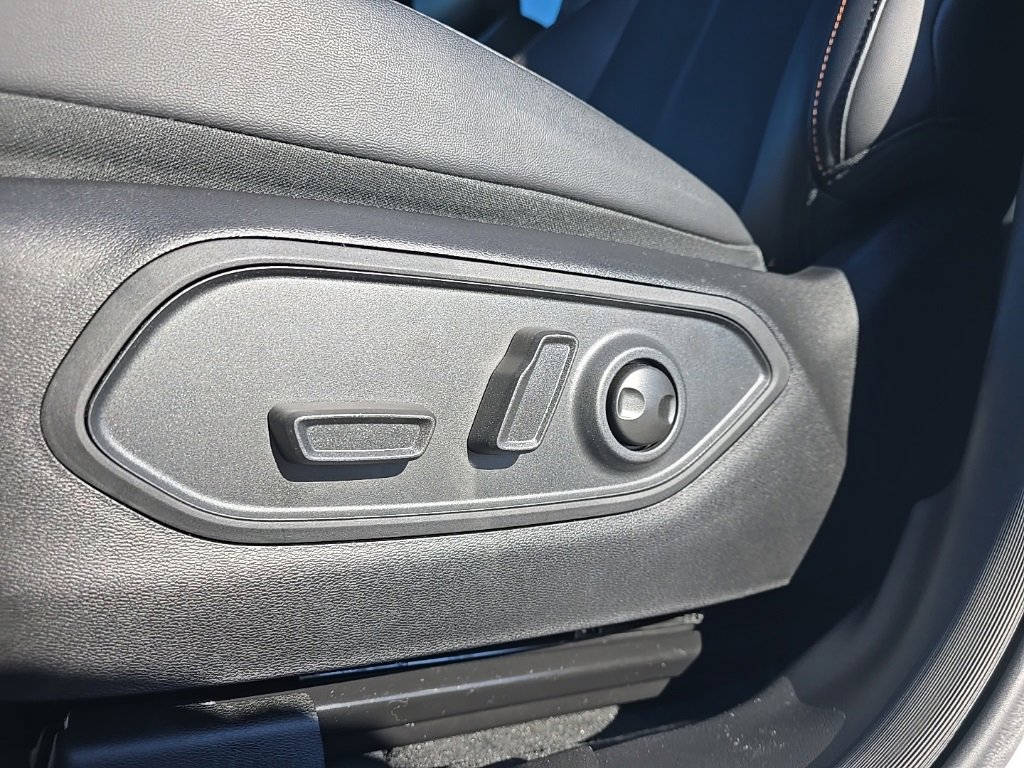 New 2026 Jeep Cherokee Laredo image 18