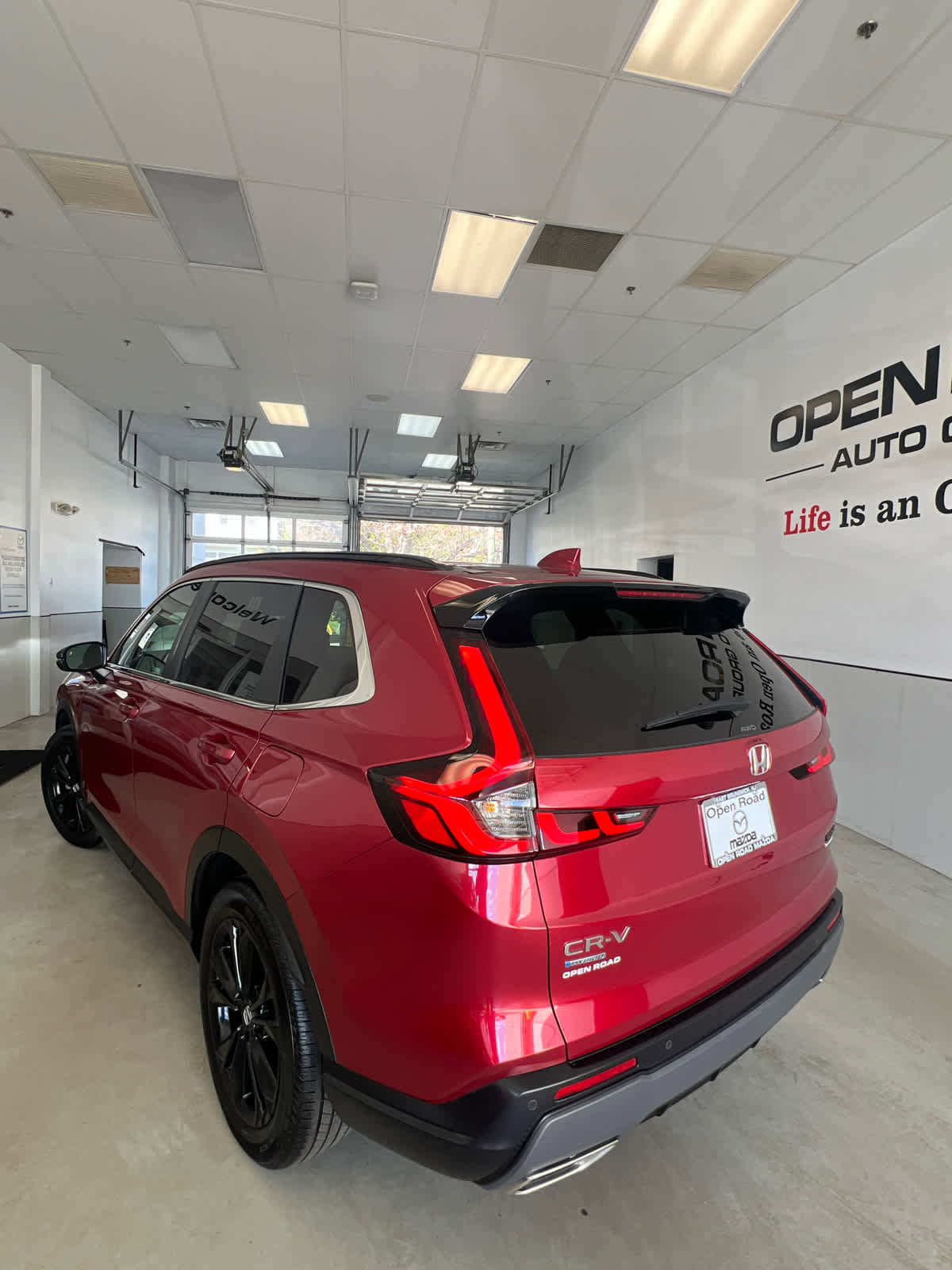 Used 2023 Honda CR-V Sport Touring image 5