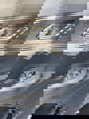 New 2025 Jeep Grand Cherokee Limited w/ Black Appearance Package image 43