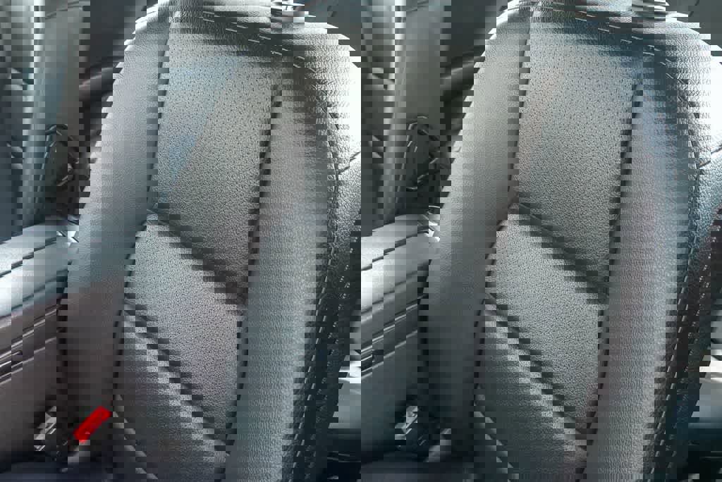 Used 2011 Mercedes-Benz C 350 Sport image 19