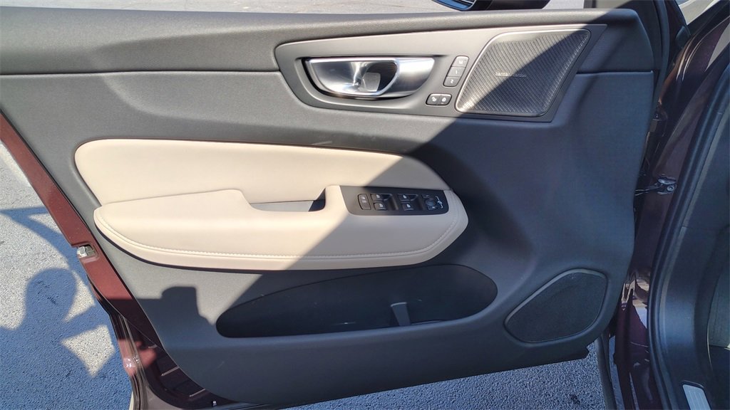 New 2026 Volvo XC60 B5 Plus w/ Protection Package Premier image 8