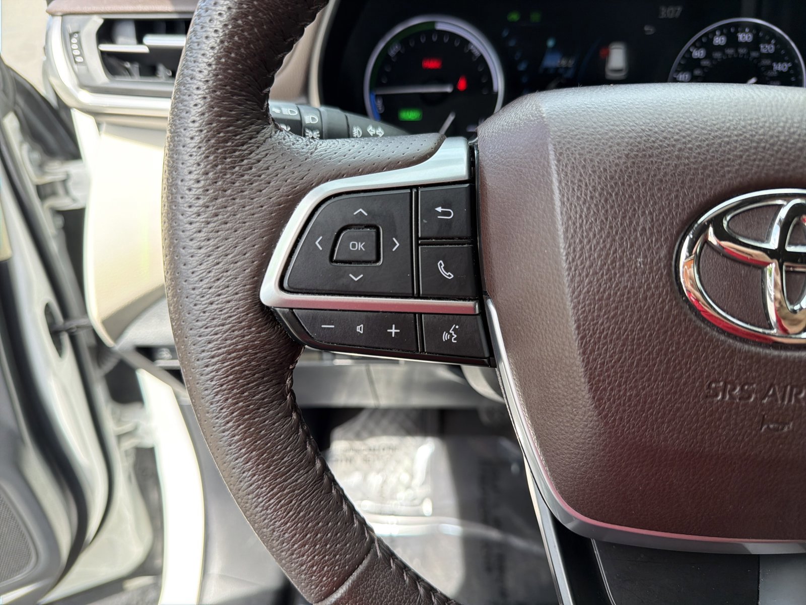 Used 2021 Toyota Sienna Platinum AWD/4WD image 15