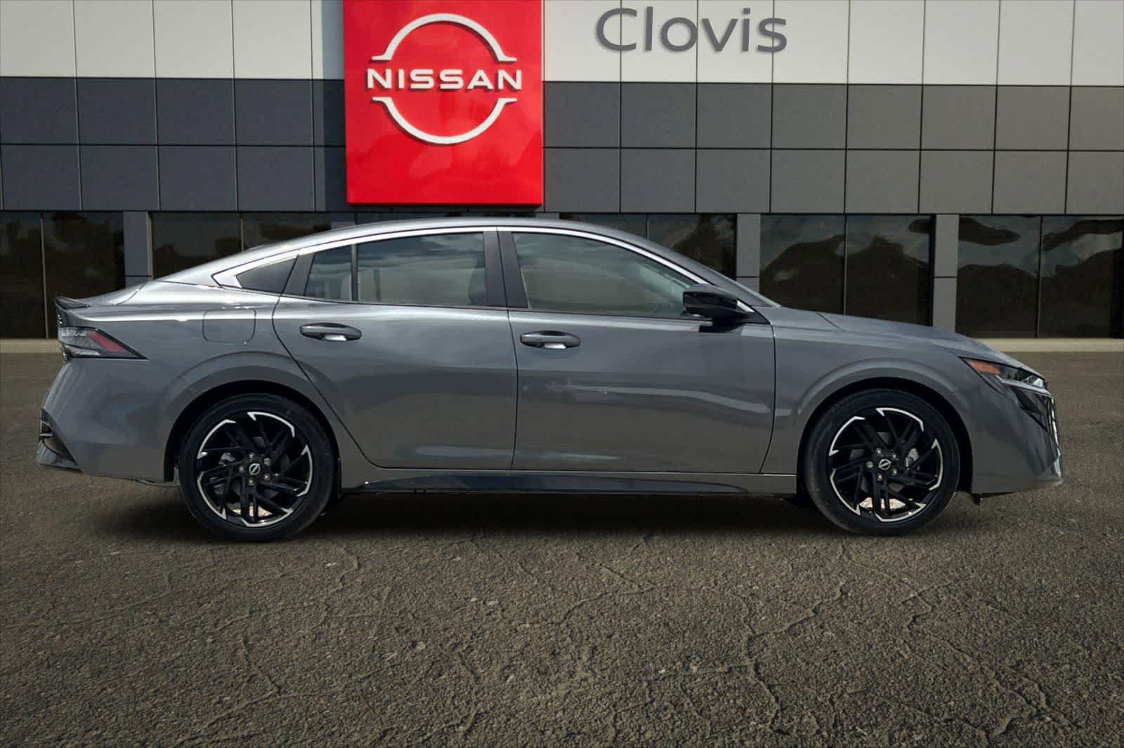 New 2026 Nissan Sentra SR FWD image 9