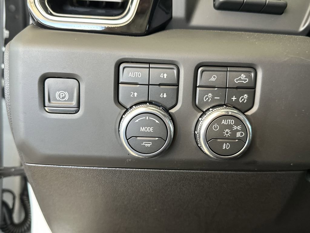 New 2026 GMC Sierra 3500 Denali Ultimate AWD/4WD image 20