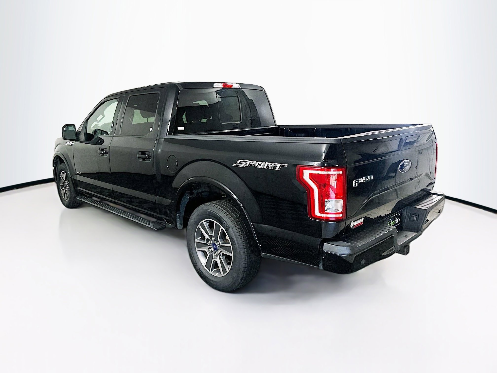 Used 2017 Ford F150 XLT w/ Equipment Group 302A Luxury RWD image 5