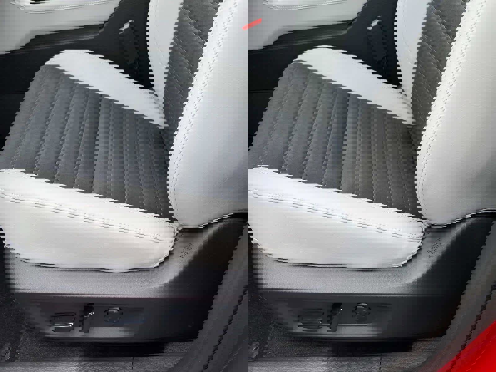 New 2025 Mitsubishi Outlander SE image 10