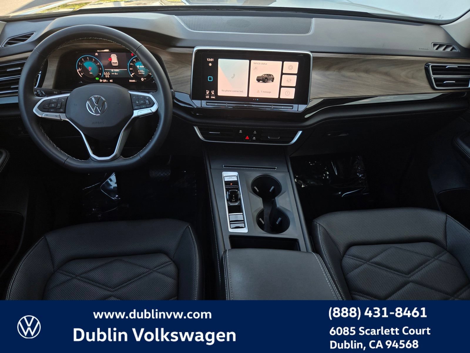 Used 2024 Volkswagen Atlas SE AWD/4WD image 15