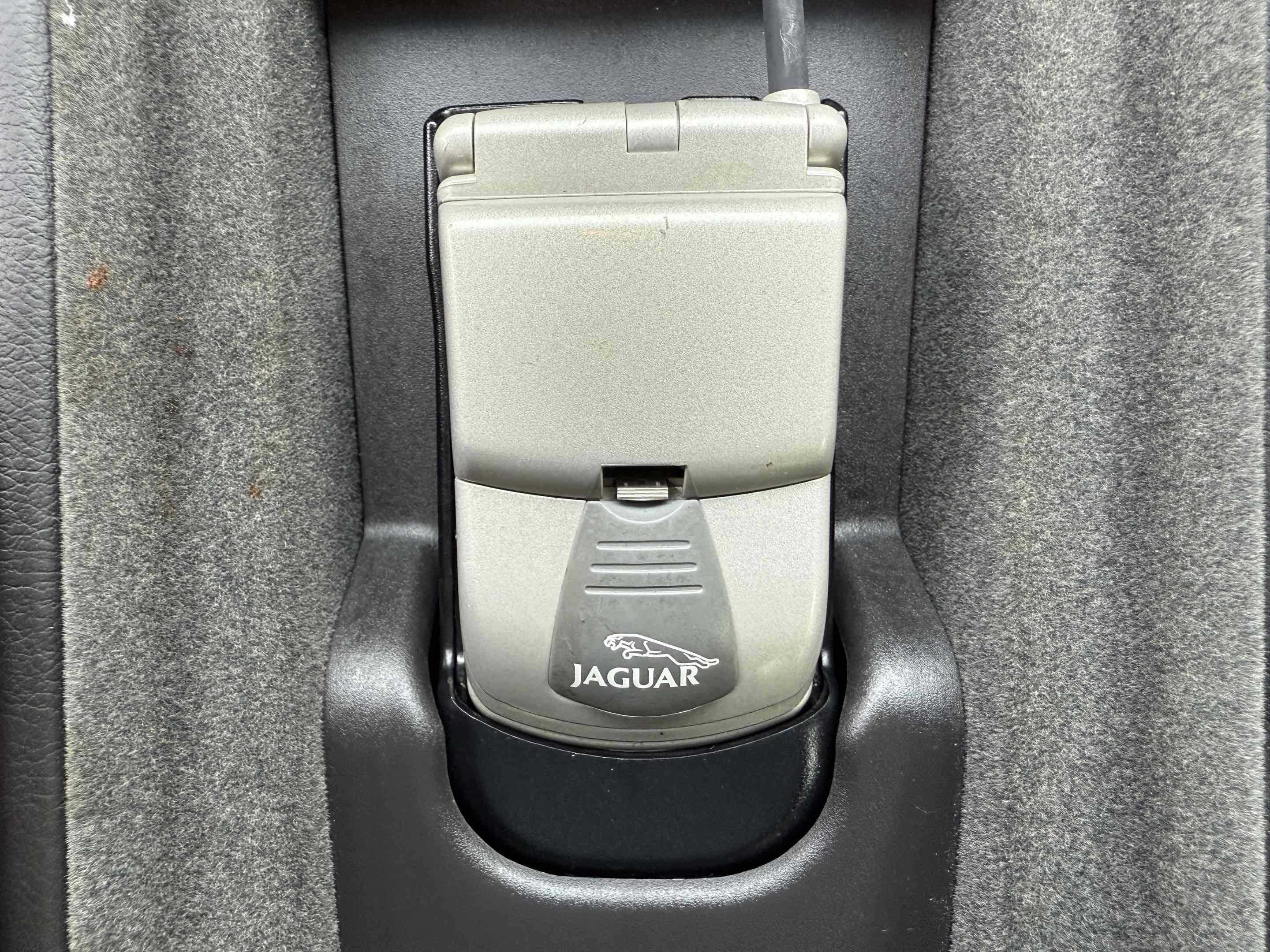 Used 2002 Jaguar XJ8 image 94