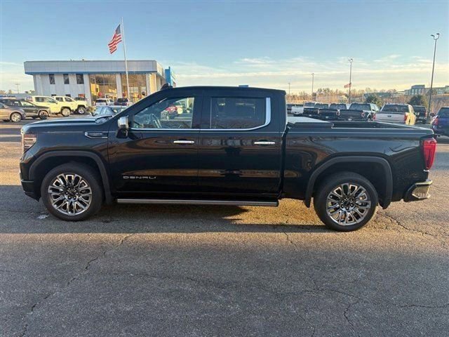 Used 2023 GMC Sierra 1500 Denali Ultimate image 4