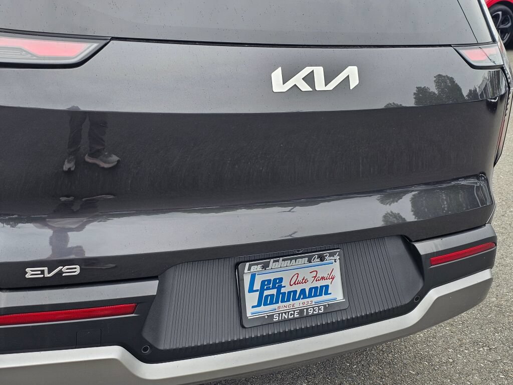 Certified 2024 Kia EV9 Wind AWD/4WD image 27