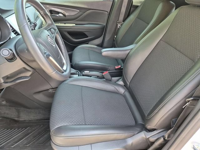 Certified 2021 Buick Encore Preferred AWD/4WD image 18