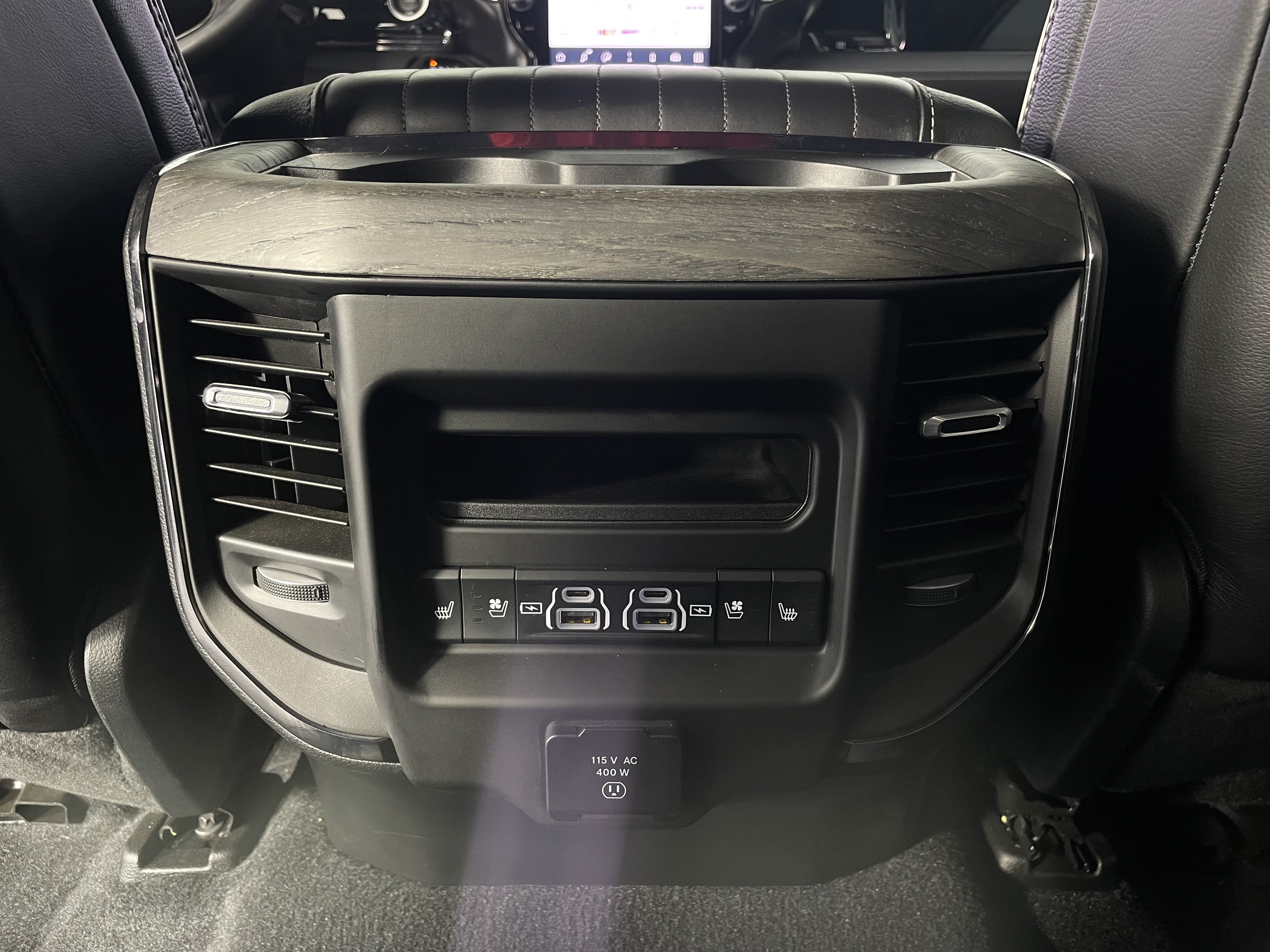 Used 2025 RAM 1500 Limited AWD/4WD image 25