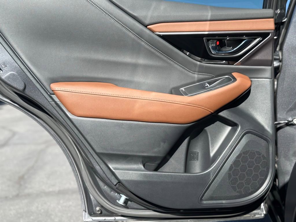 Used 2025 Subaru Outback Touring image 41