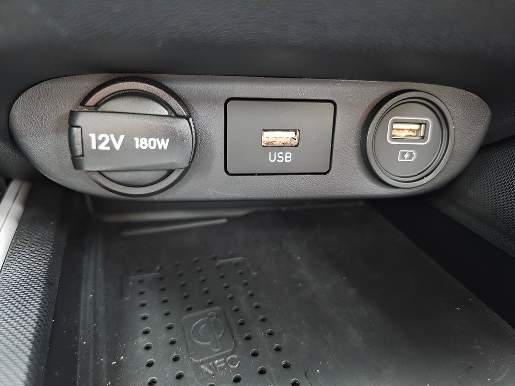 Used 2023 Hyundai Elantra Limited w/ Cargo Package image 34