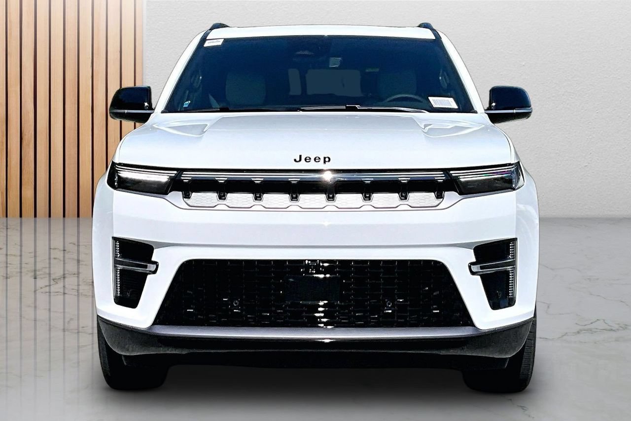New 2026 Jeep Grand Wagoneer 4WD image 3