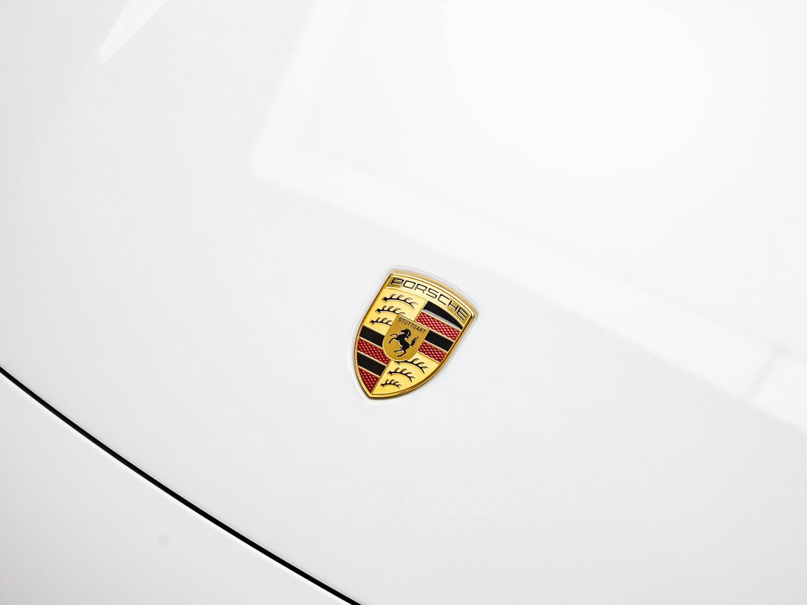 Used 2025 Porsche Taycan image 12