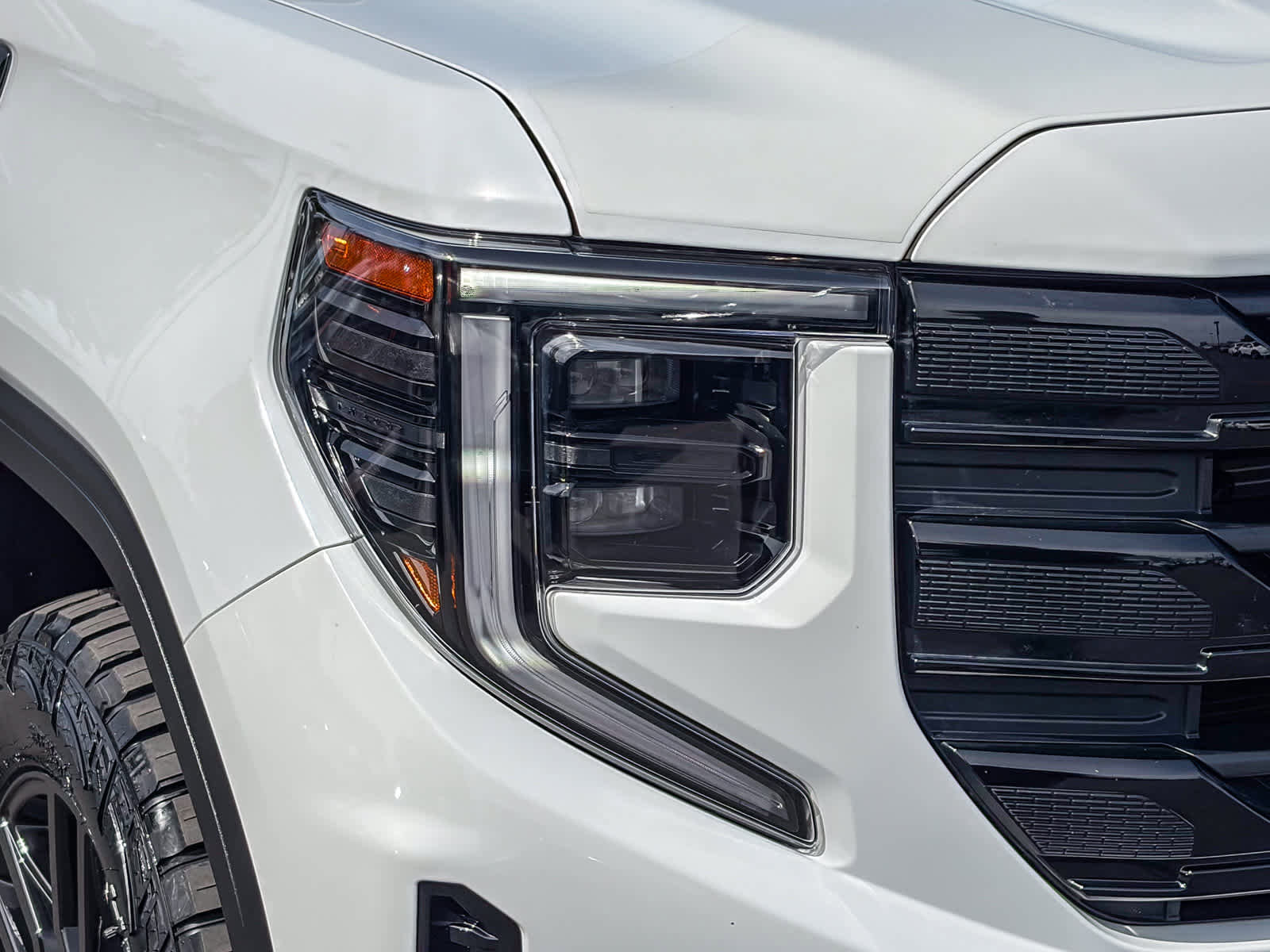 Used 2023 GMC Sierra 1500 Elevation image 7