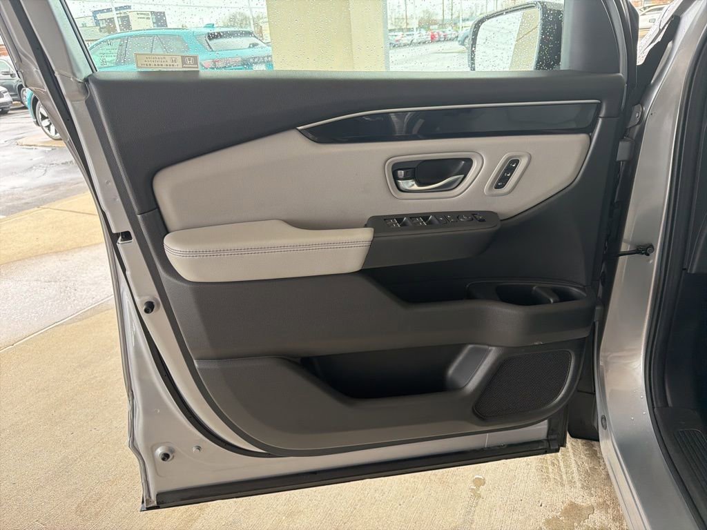 Certified 2023 Honda Pilot EX-L image 17