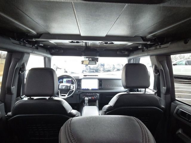 Used 2023 Ford Bronco Everglades AWD/4WD image 12