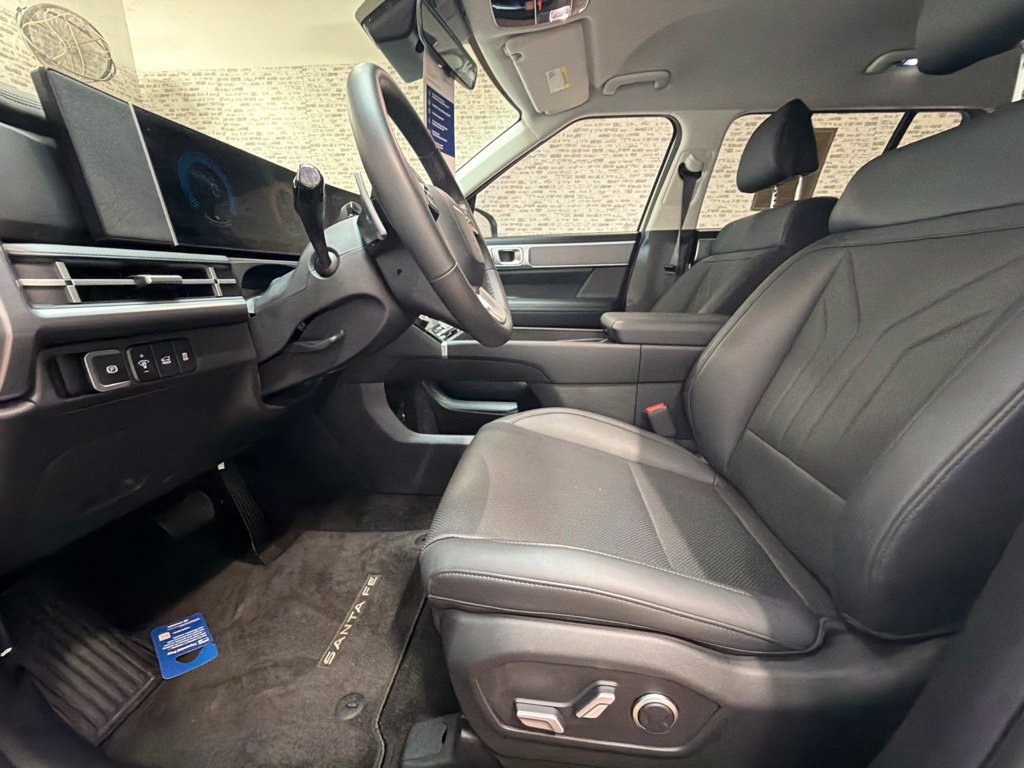 Certified 2026 Hyundai Santa Fe SEL w/ Tow & Go Package FWD image 25