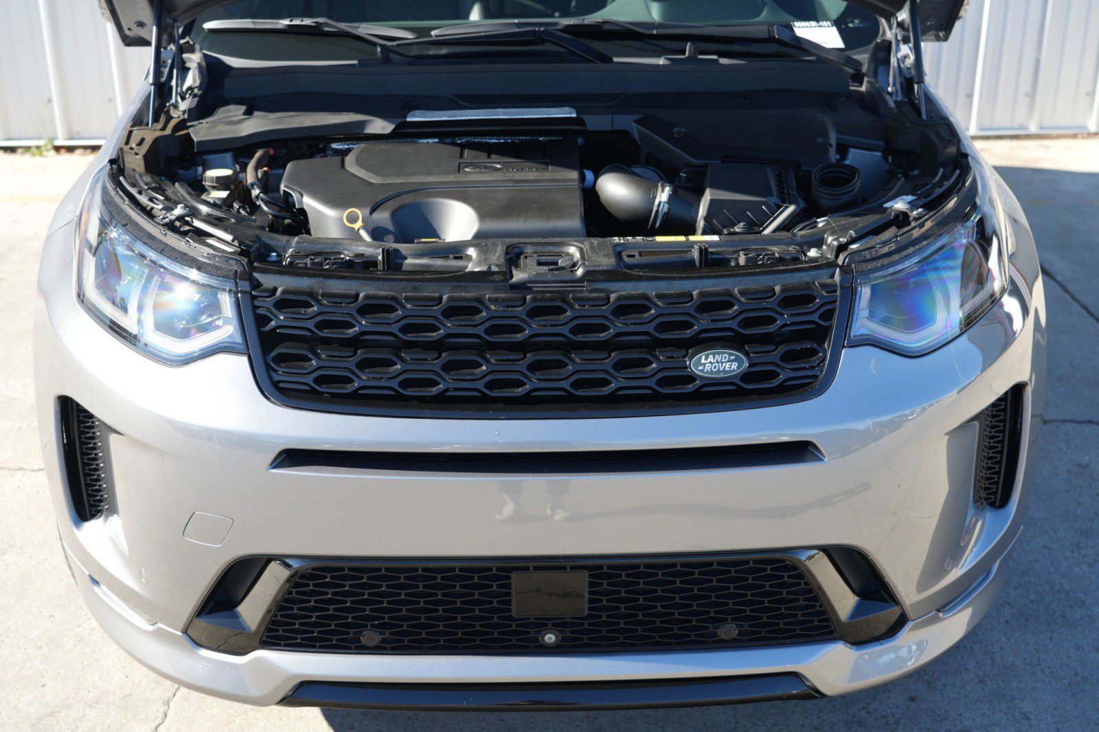 Used 2021 Land Rover Discovery Sport SE R-Dynamic image 7