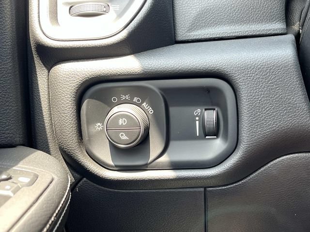 New 2025 RAM 2500 Big Horn AWD/4WD image 29
