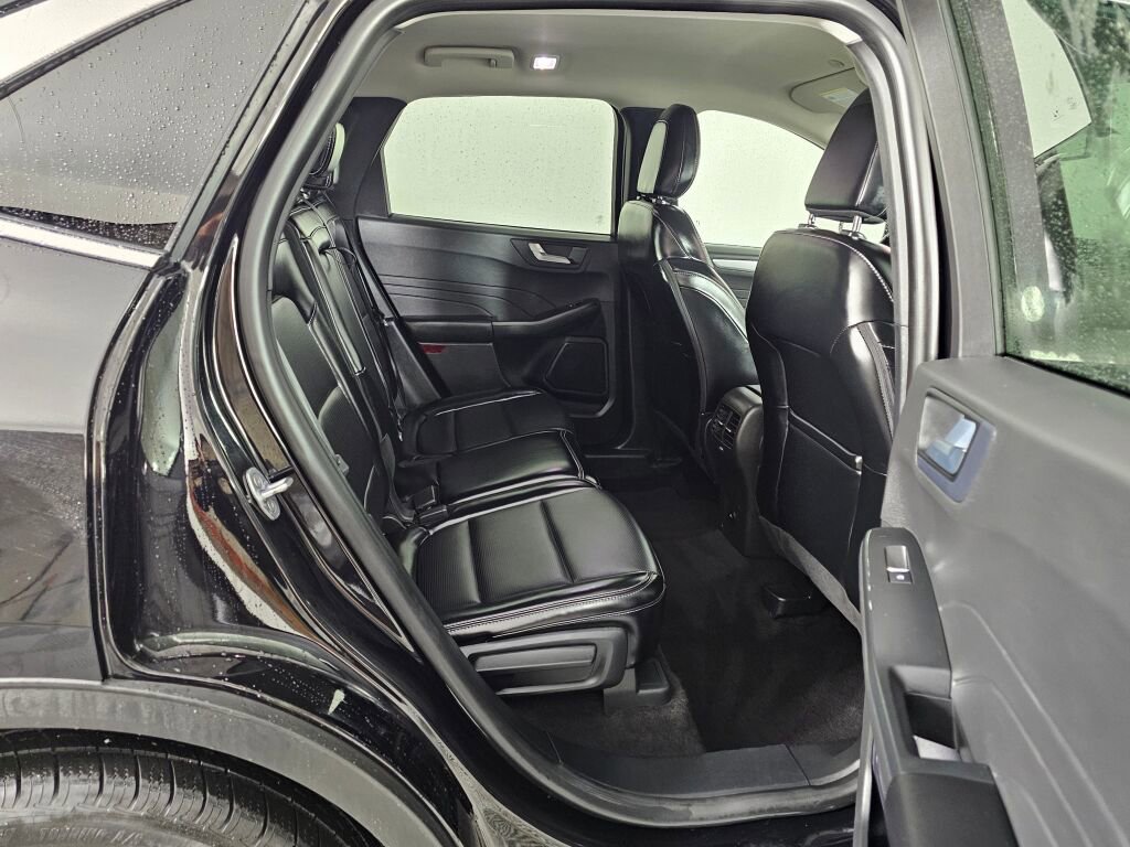Used 2024 Ford Escape Platinum image 36
