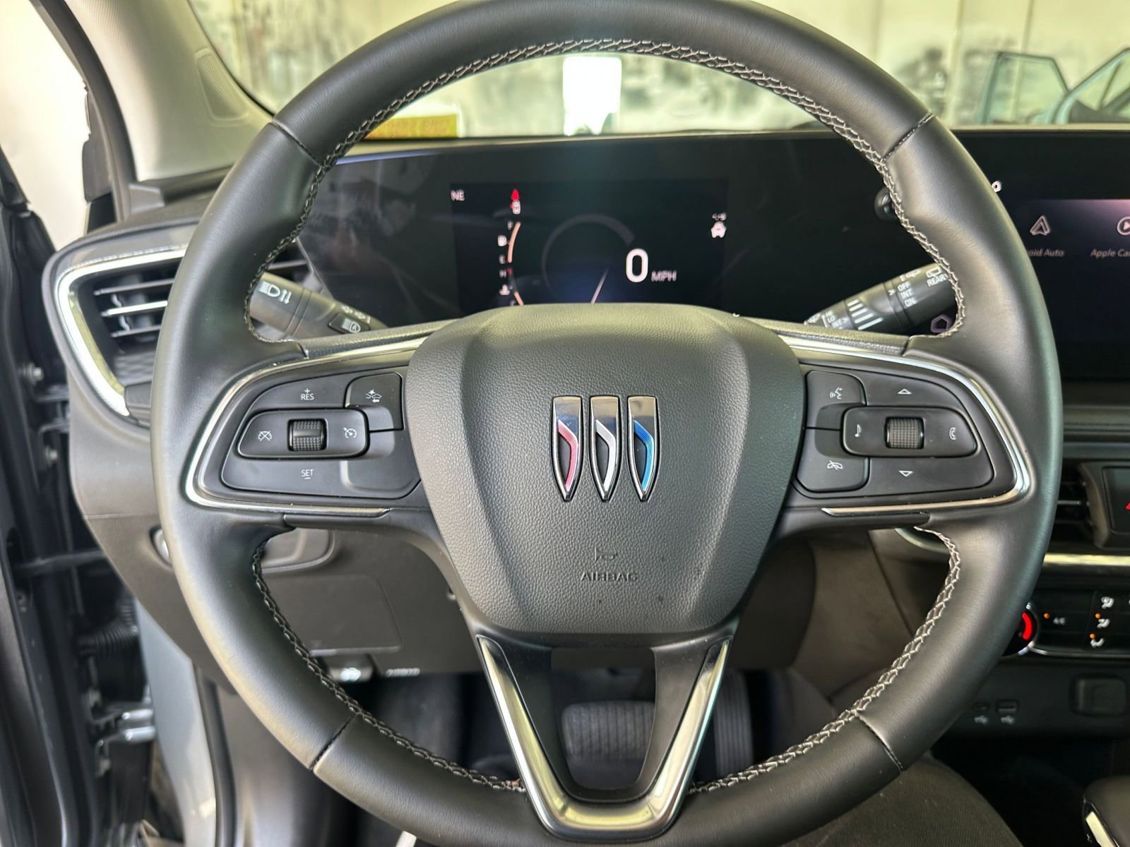 Used 2025 Buick Encore GX Preferred image 25