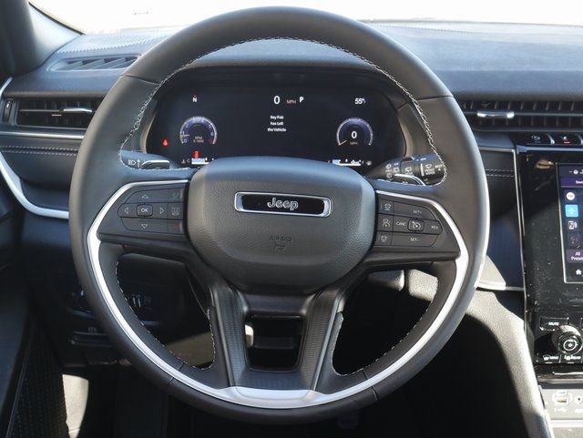 New 2025 Jeep Grand Cherokee L Altitude image 17