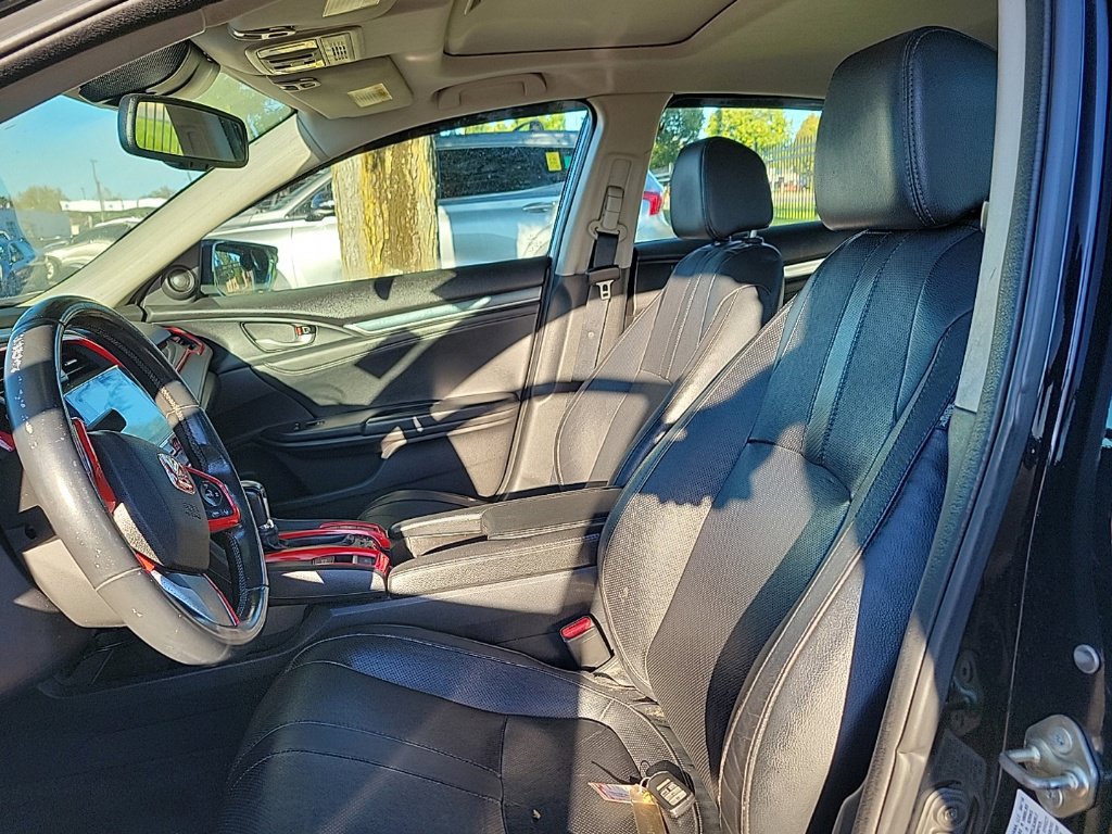 Used 2016 Honda Civic Touring image 6