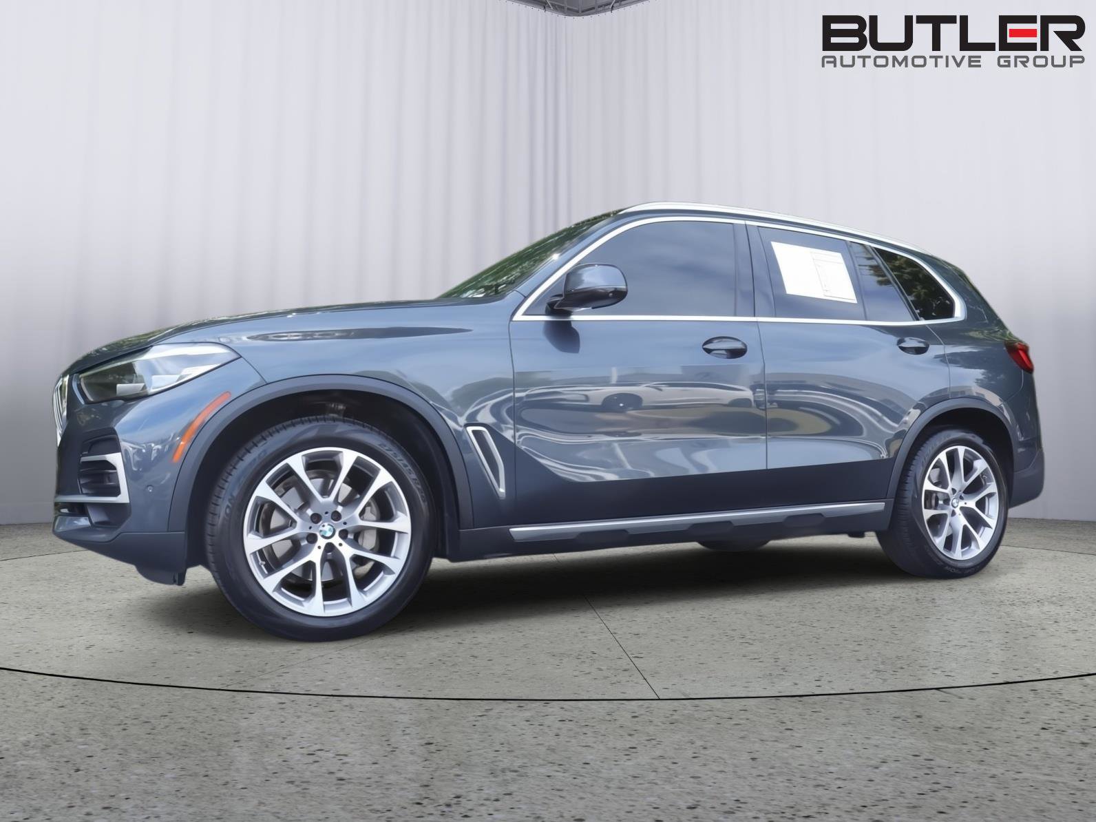 Used 2022 BMW X5 sDrive40i w/ Premium Package image 1