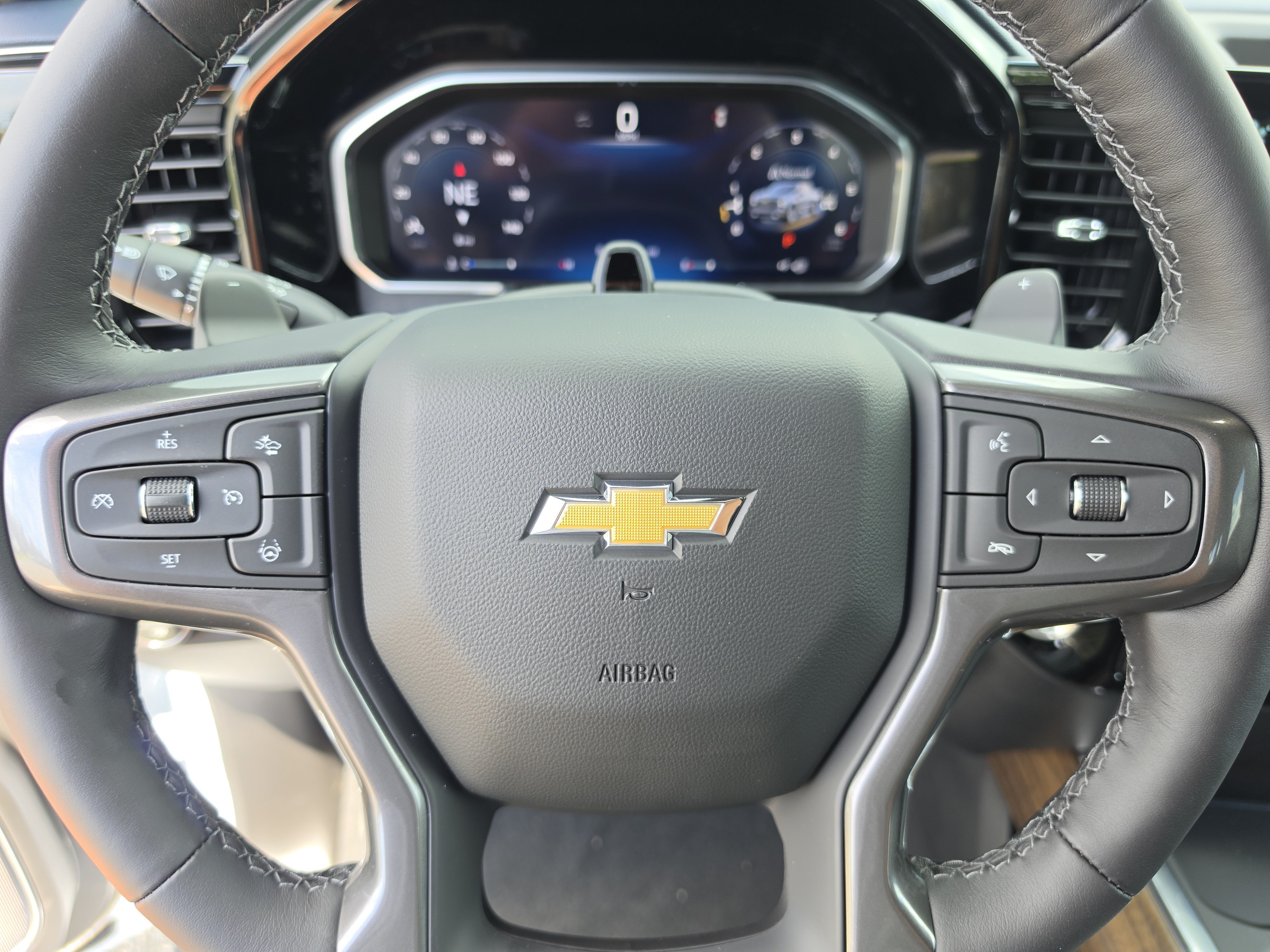 New 2026 Chevrolet Silverado 1500 High Country w/ Technology Package AWD/4WD image 39