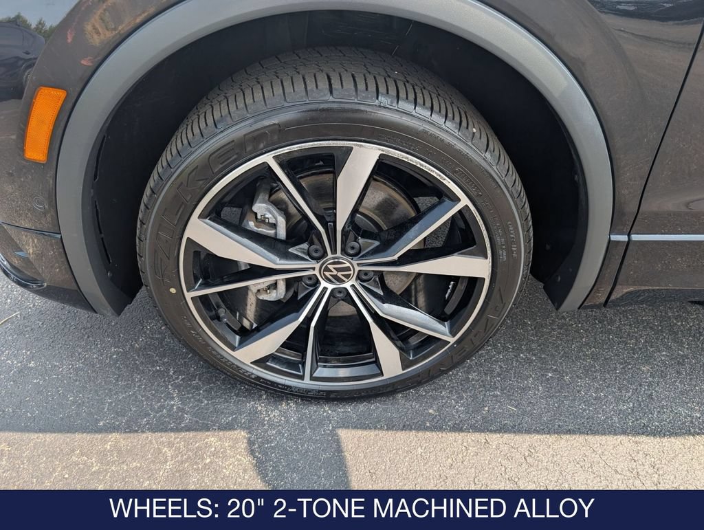 Certified 2023 Volkswagen Tiguan SEL R-Line AWD/4WD image 10