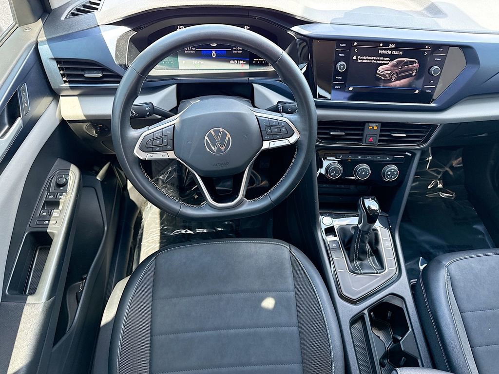 Used 2023 Volkswagen Taos SE w/ Black Wheel Package FWD image 16