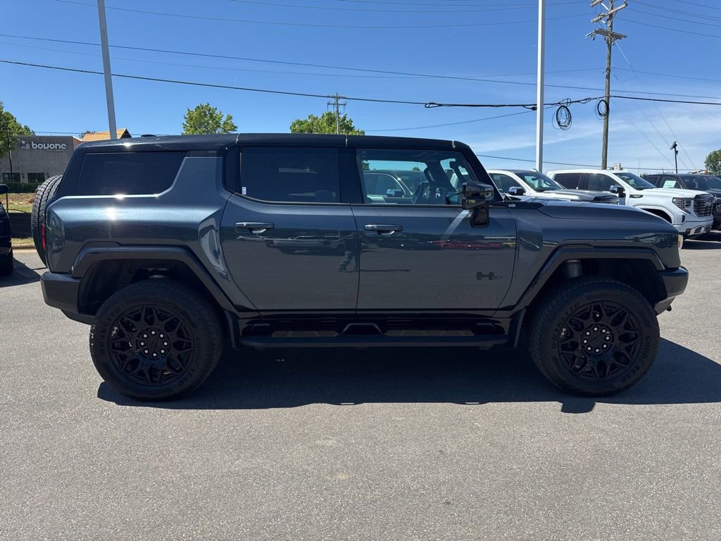 Used 2025 GMC Hummer EV 3X w/ LPO, Dark Essentials Package AWD/4WD image 6