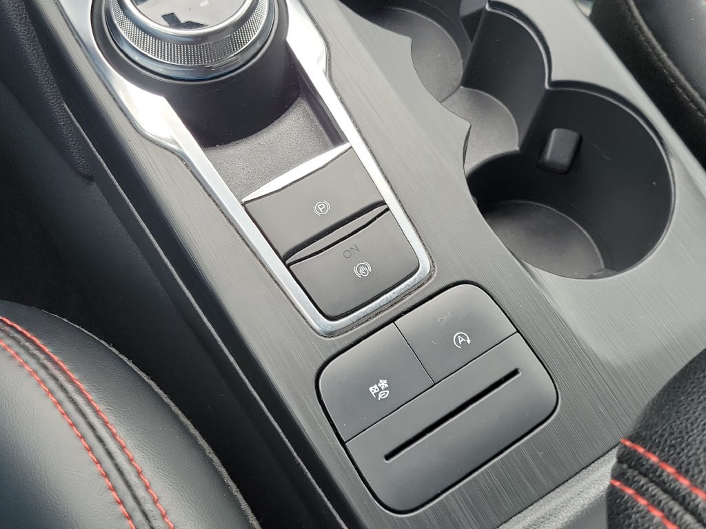Certified 2025 Ford Escape ST-Line AWD/4WD image 24