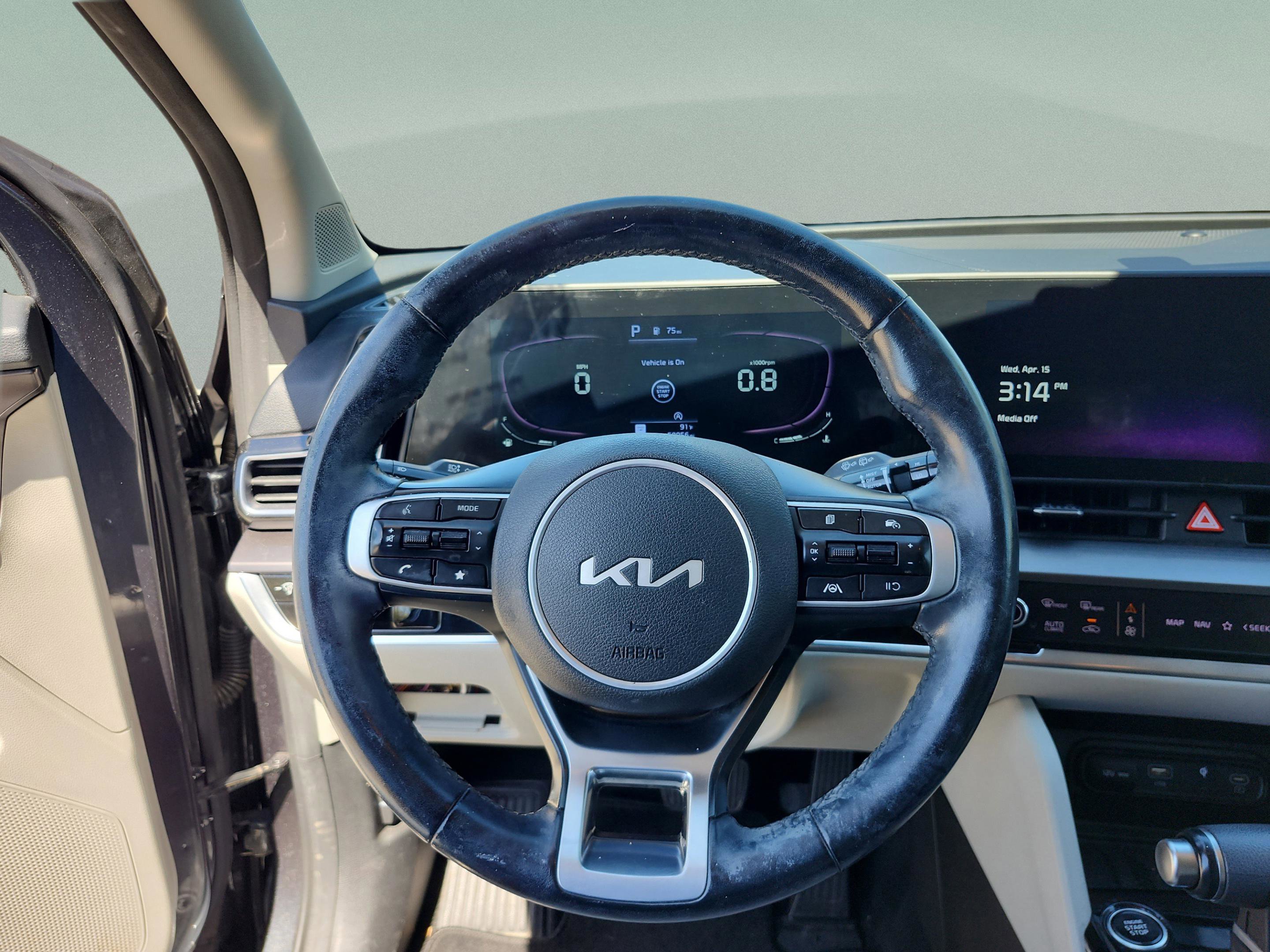 Used 2023 Kia Sportage EX image 10