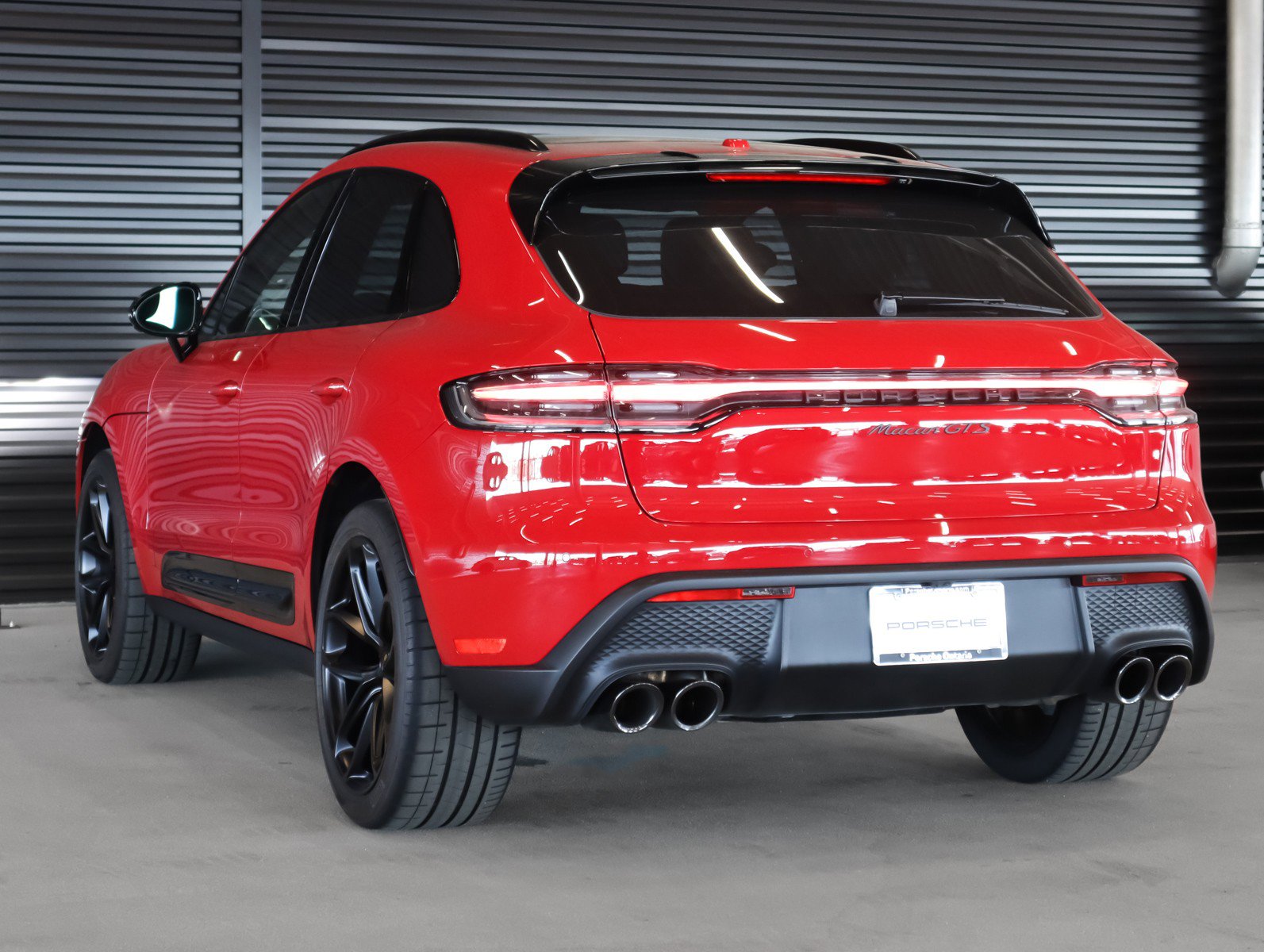 Used 2026 Porsche Macan GTS image 3
