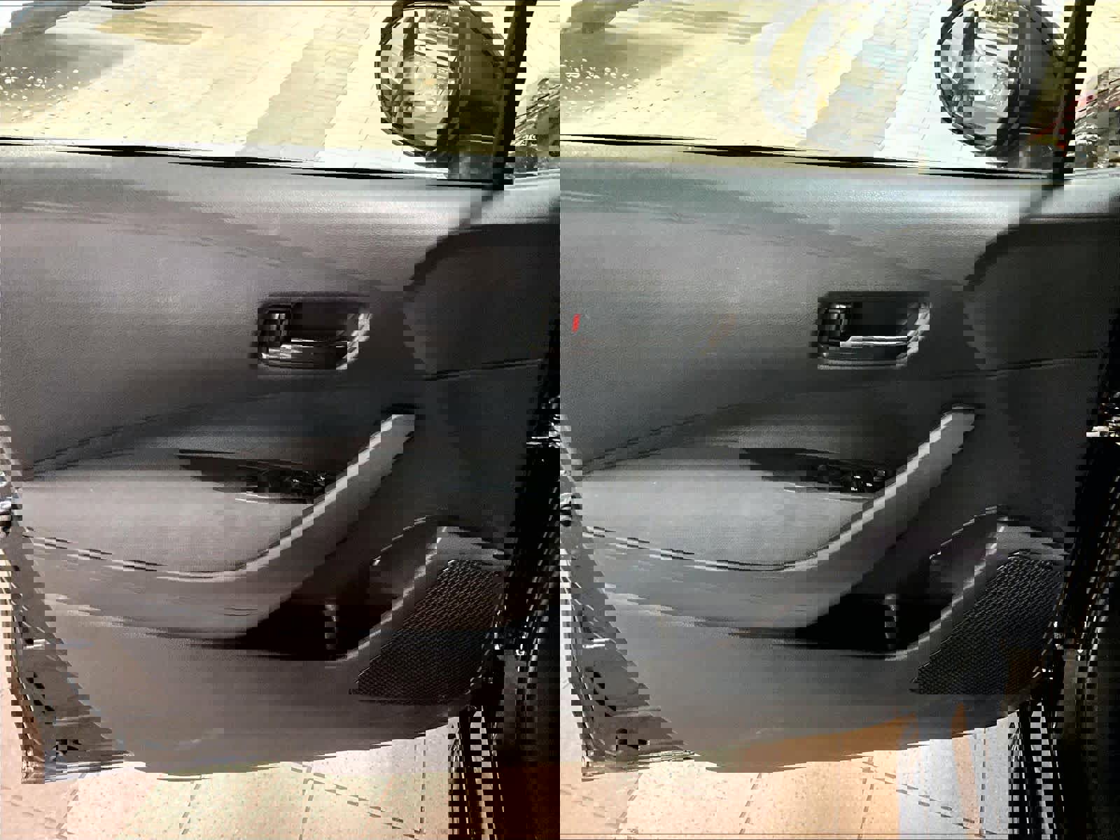 Used 2023 Toyota Corolla LE image 9