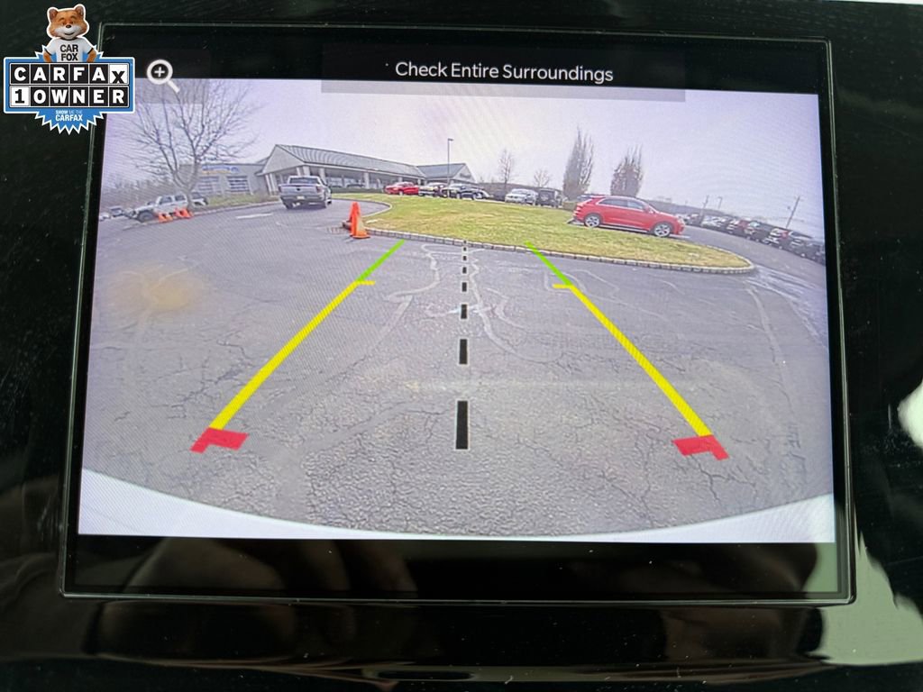 Used 2023 Jeep Grand Cherokee Laredo AWD/4WD image 13