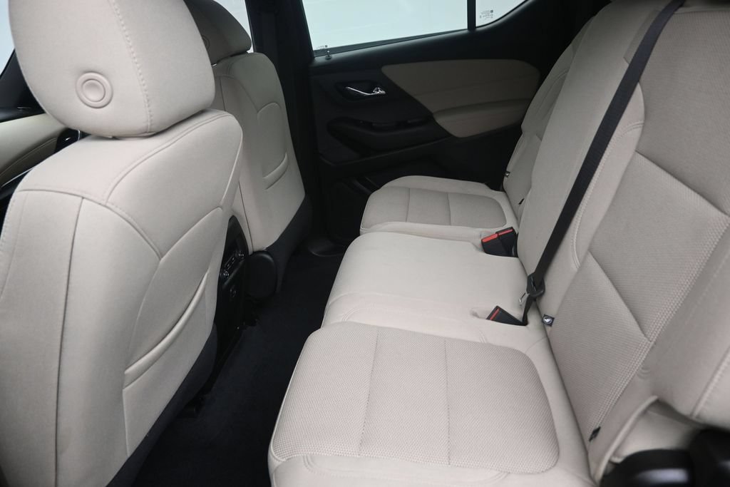 Used 2023 Chevrolet Traverse LS FWD image 14
